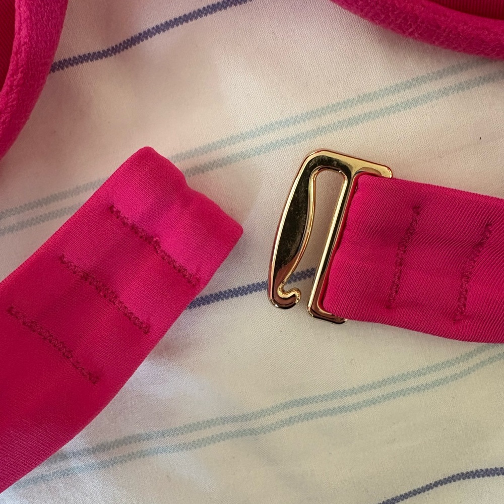 Victoria’s Secret Hot Pink Twist Front Bikini Top Size 36D - Picture 15 of 15